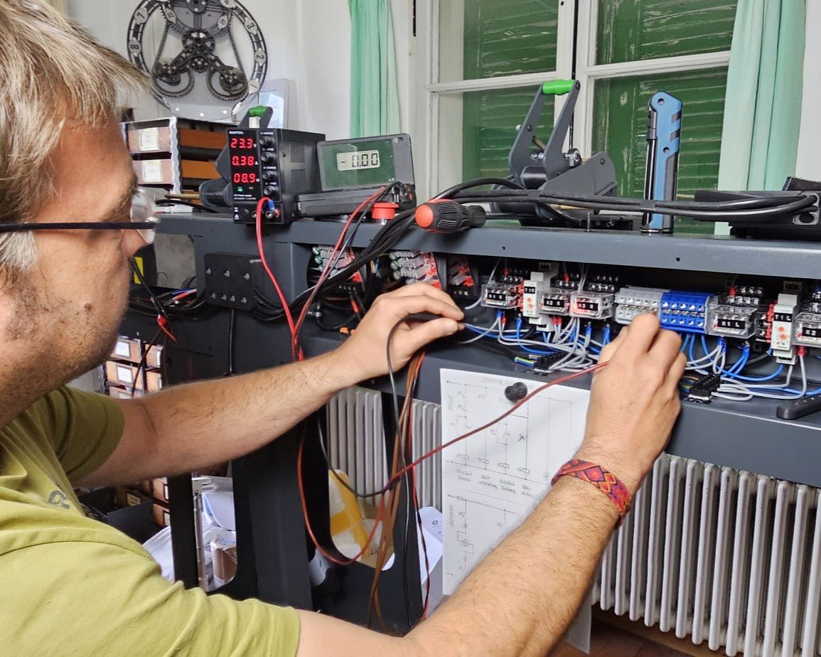 Einfache elektrische Steuerungen