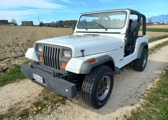 Jeep Wrangler 4.0 – Foto 2