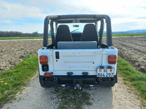 Jeep Wrangler 4.0 – Foto 4
