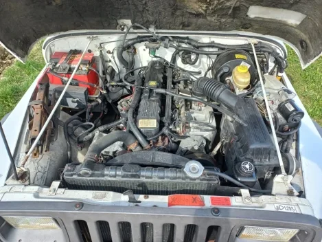 Jeep Wrangler 4.0 – Foto 8