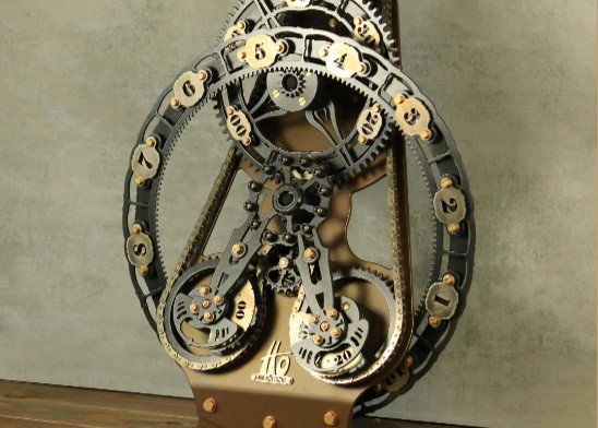 Kinetic Art: UHR – Time Machine